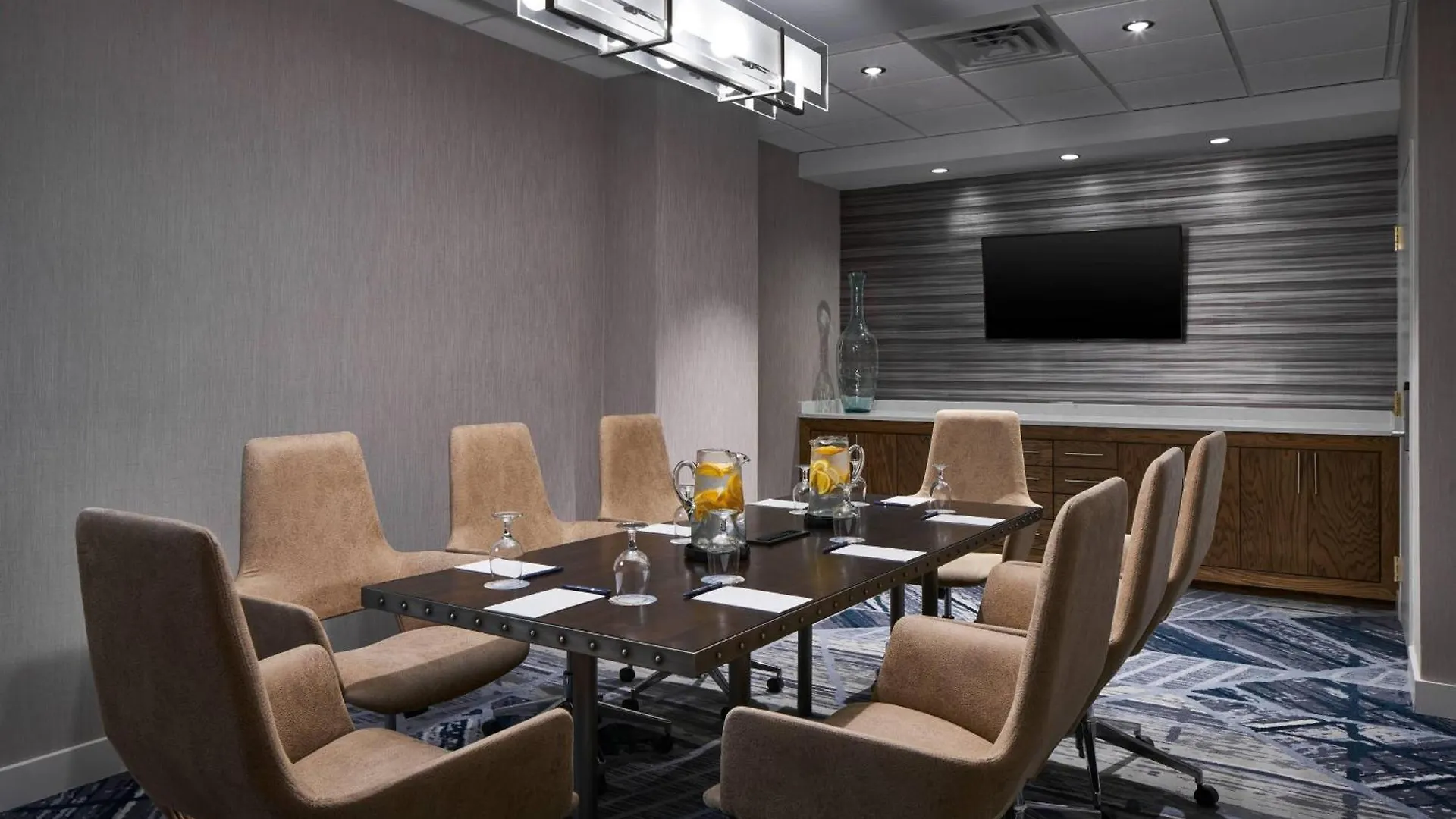 Delta Hotels By Marriott Norfolk Airport