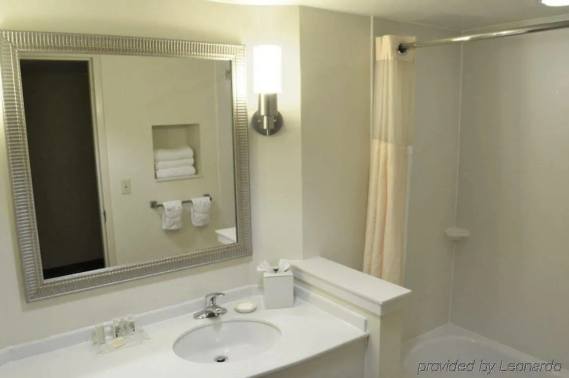 Delta Hotels By Marriott Norfolk Airport
